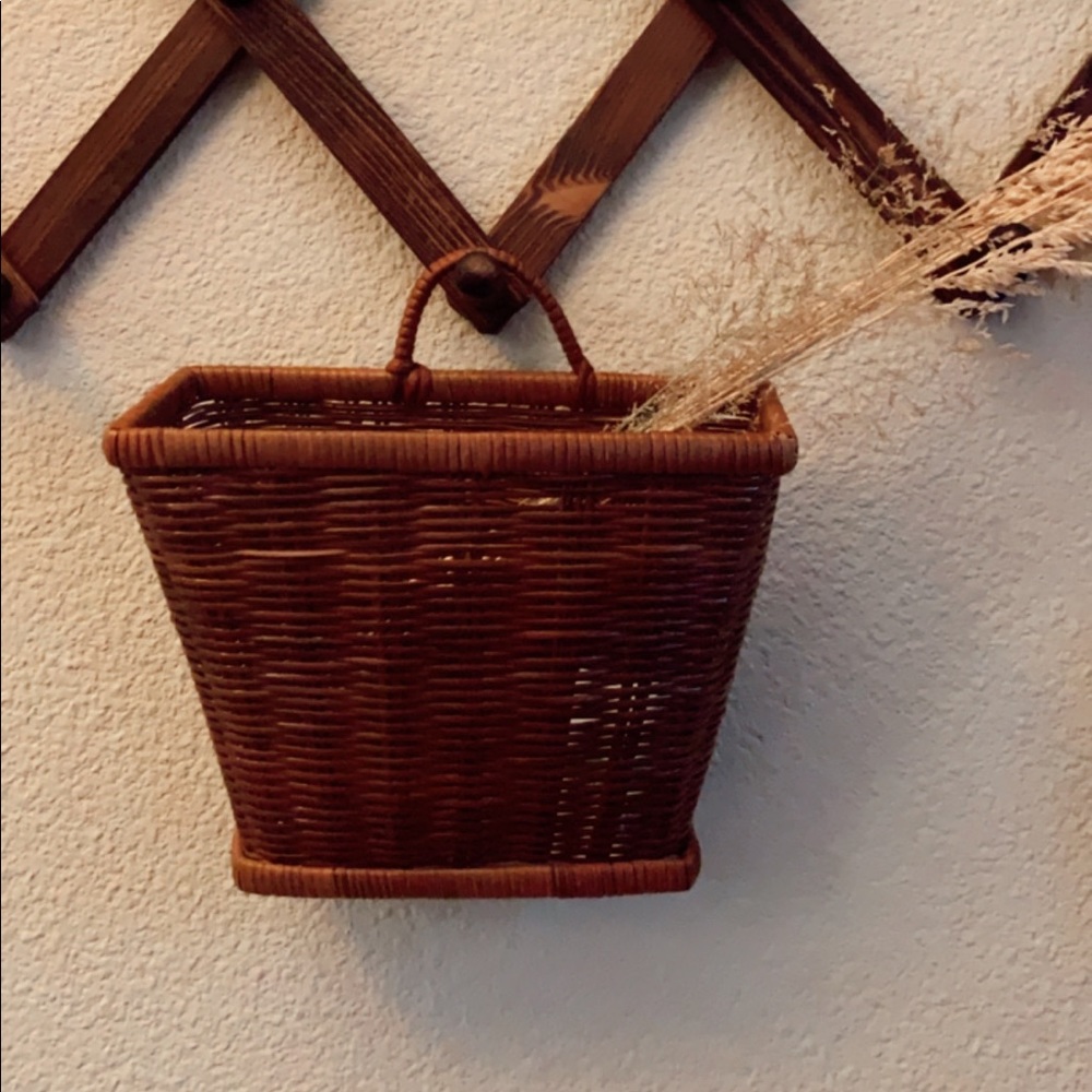 Small hanging wicker basket